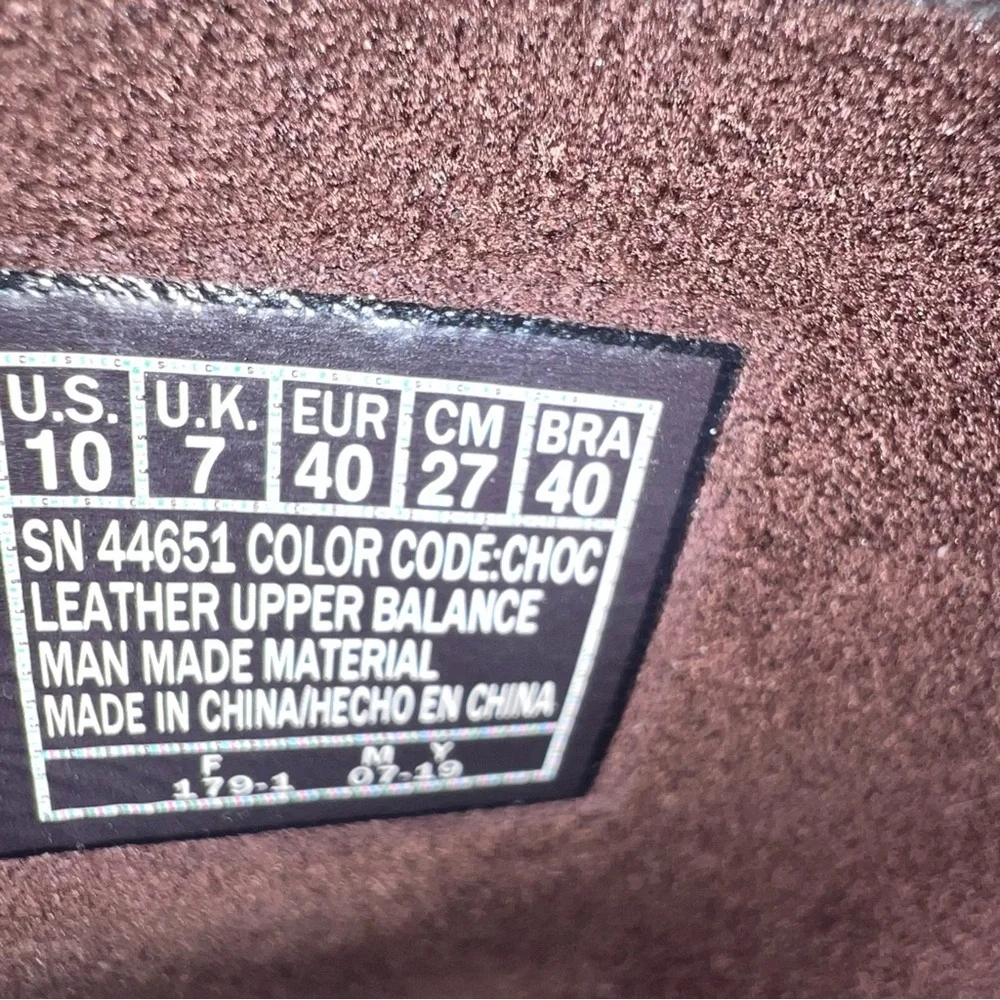 Skechers Sepia brown suede ankle boots size 10